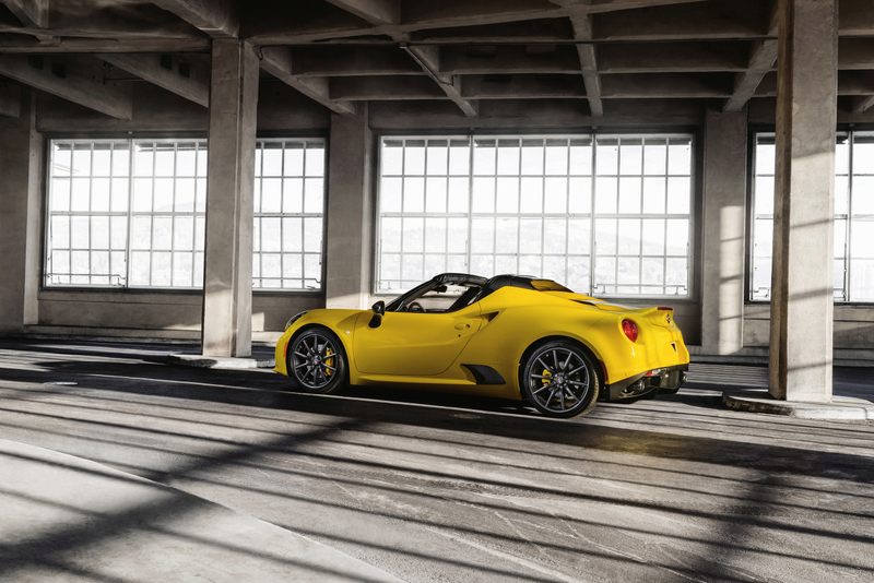 Illustration for article titled 2016 Alfa Romeo 4C Spider: This Is It